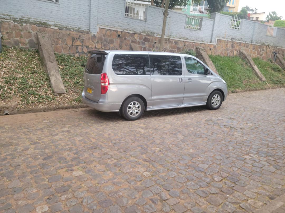 HYUNDAI VAN FOR RENT - Rent Car Rwanda