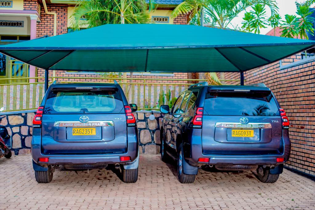 The Best Type of Car for a Rwanda Safari Self Drive